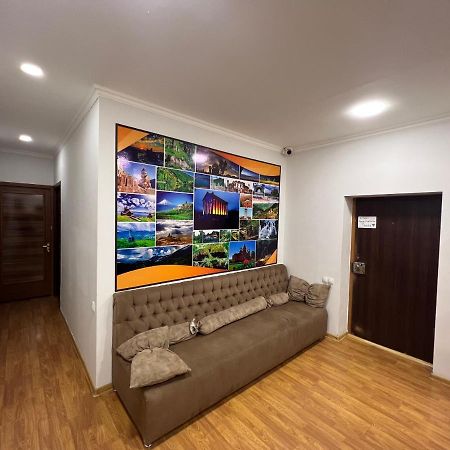 N1 Guest Hause Ξενοδοχείο Γιερεβάν Εξωτερικό φωτογραφία