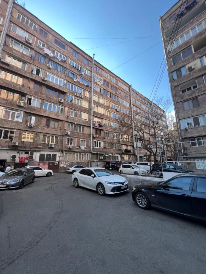 N1 Guest Hause Ξενοδοχείο Γιερεβάν Εξωτερικό φωτογραφία